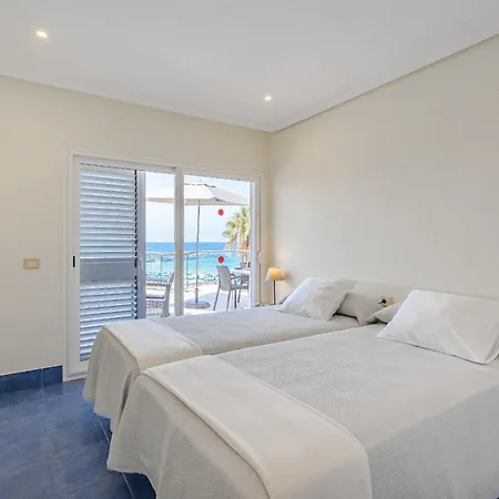 Rentonthebeach Timanfaya Nº2 * Los Cristianos (Tenerife)